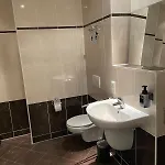 Wohlfuehlen In Perfekter Lage Dresden